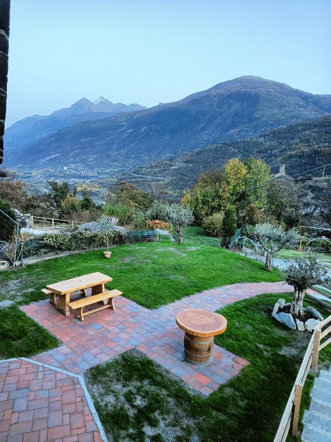 Le Temps Retrouve - Casa Tipica Con Giardino Villa Villeneuve Exterior foto